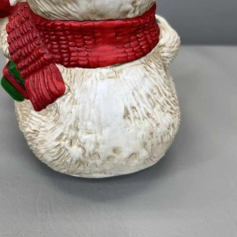 Vintage Christmas Musical Windup Turning Ceramic Polar Bear Music Box Toyland